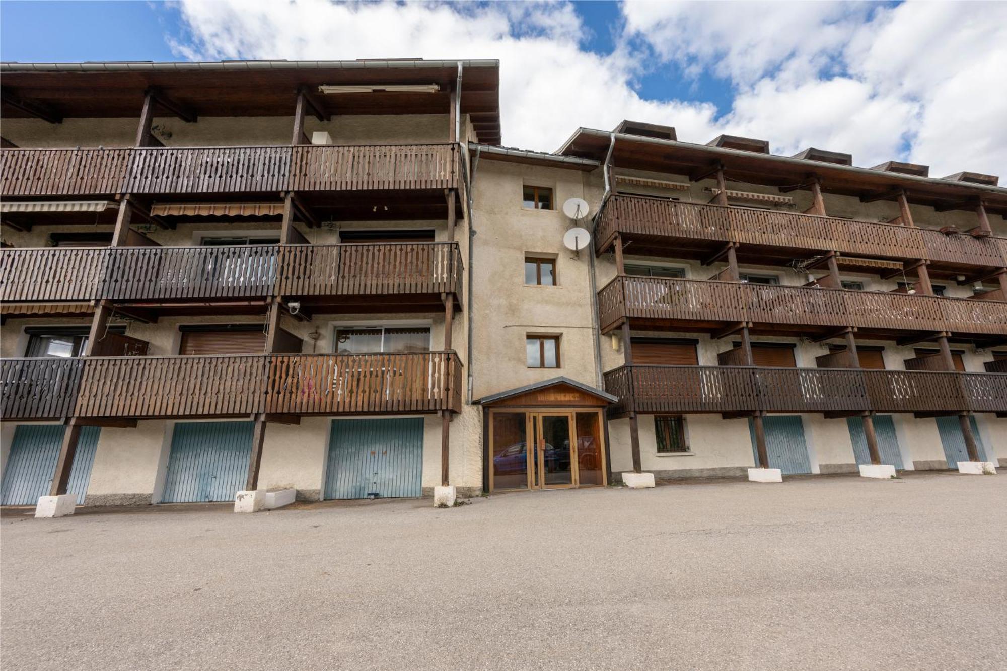 Escapade Perchee - Vue - Balcon - Parking Barcelonnette